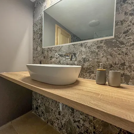 Апартаменты Rocky Heaven Дубровник