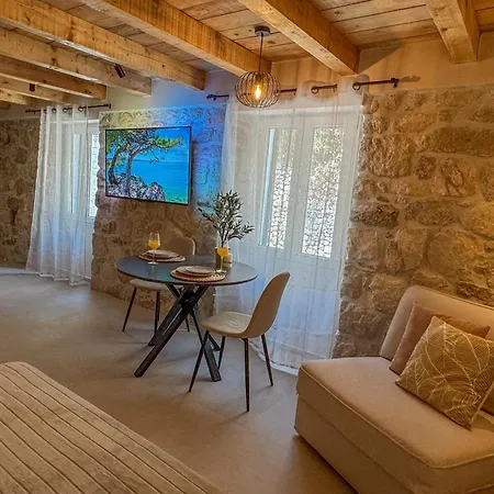 Апартаменты Rocky Heaven *